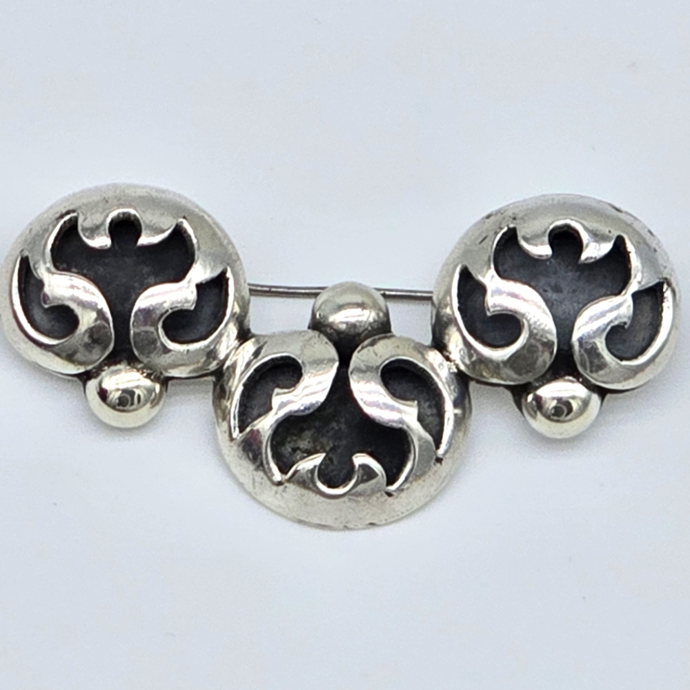 Vtg Victoria 53 Ana Nunez Brilanti Mexico Sterling Silver MCM Brooch Mid Century